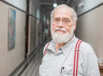 Dr. Gonzalo Vecina…